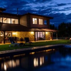 デモ物件3 栃木のプール、バーカウンター付き物件 システムキッチン充実